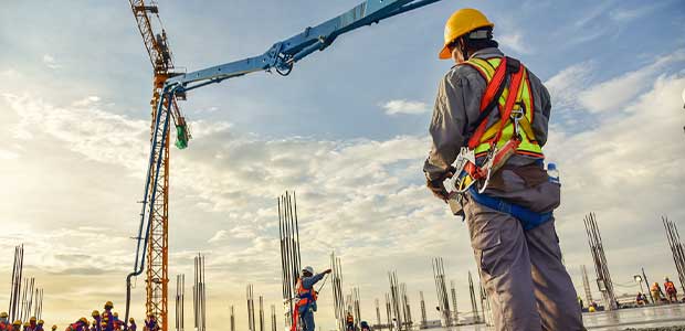 How to Implement a Safety Management Program at Your Construction Firm