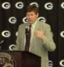 Mark Murphy, president/CEO of the Green Bay Packers, speaks during the signing ceremony. (Photo courtesy of Miron Construction Co. Inc.)