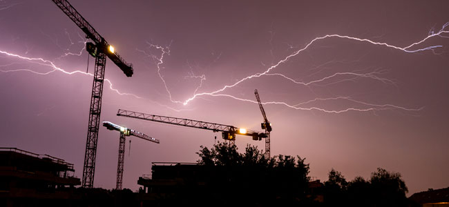 Navigating Construction Site Safety in the Era of Extreme Weather