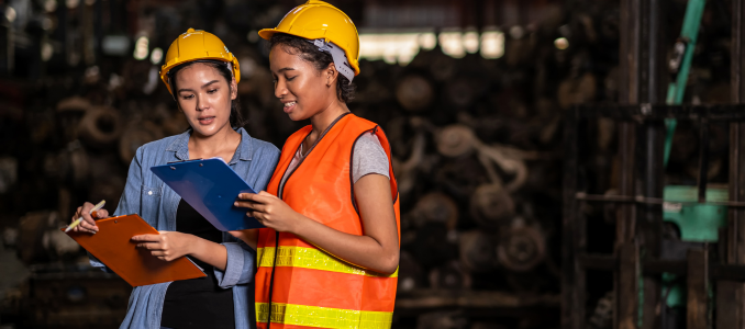Women Construction Managers in PPE