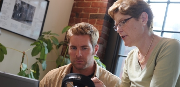 This photo shows Theresa Schulz conducting an ear plug fit testing session. (Howard Leight by Honeywell/Honeywell Safety Products photo)