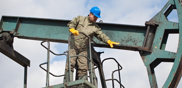 Technology such as AWG can reduce the draw on municipal resources in water-starved locations, and provide a cost-effective way for drillers to continue their operations without being a drain on local resources.