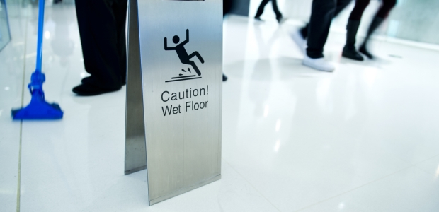 Incidents involving floor contaminants (wet or dry) aren