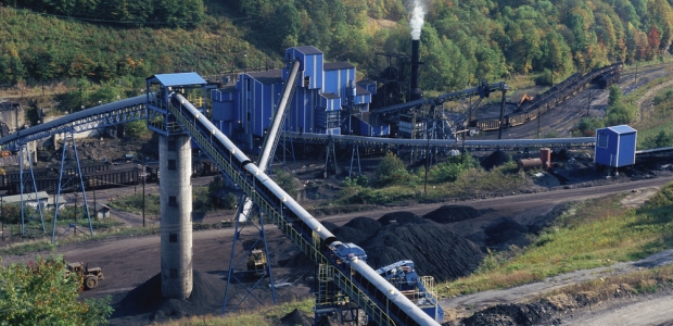 "The progress we made in 2015 is good news for miners and the mining industry. It is the result of intensive efforts by MSHA and its stakeholders that have led to mine site compliance improvements, a reduction of chronic violators, historic low levels of respirable coal dust and silica, and a record low number of mining deaths," said Assistant Secretary Joseph A. Main.