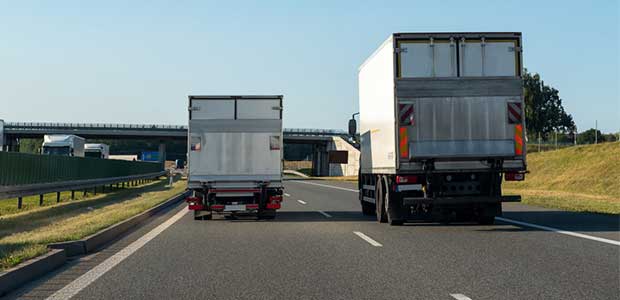 In the Midst of the Pandemic, Truck Drivers are Seeking Hot Food and Clean Bathrooms