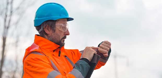 Case Study: Wearables Pilot Program Drives Reduction in Warehouse Hazards