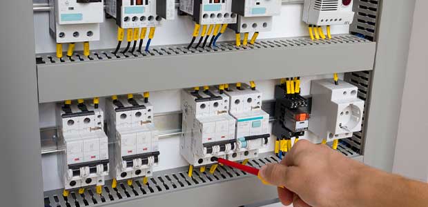 Comprehensive NFPA 70E Training for Qualified Workers