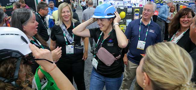 A group of safety professionals networking at the ASSP