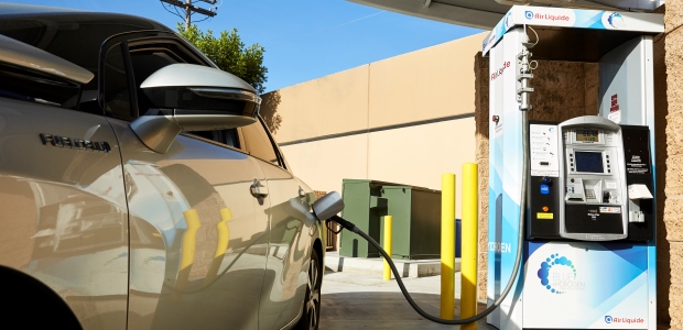Even though the hydrogen fueling process is much like fueling a gasoline-powered vehicle, it still will challenge the safety professional to work outside of a controlled workplace setting. (Airgas photo)